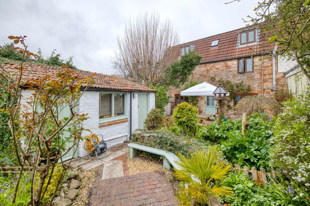 Cottage - Central Wells