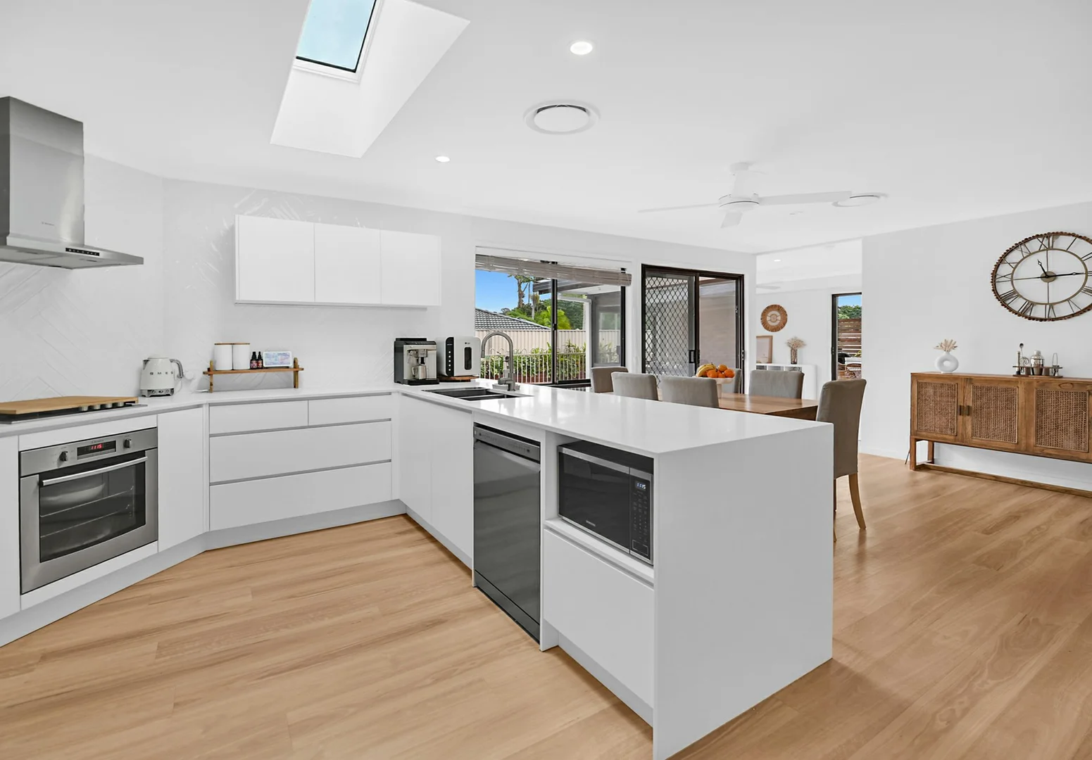 34 Teasdale Drive, Nerang QLD 4211 photo 5