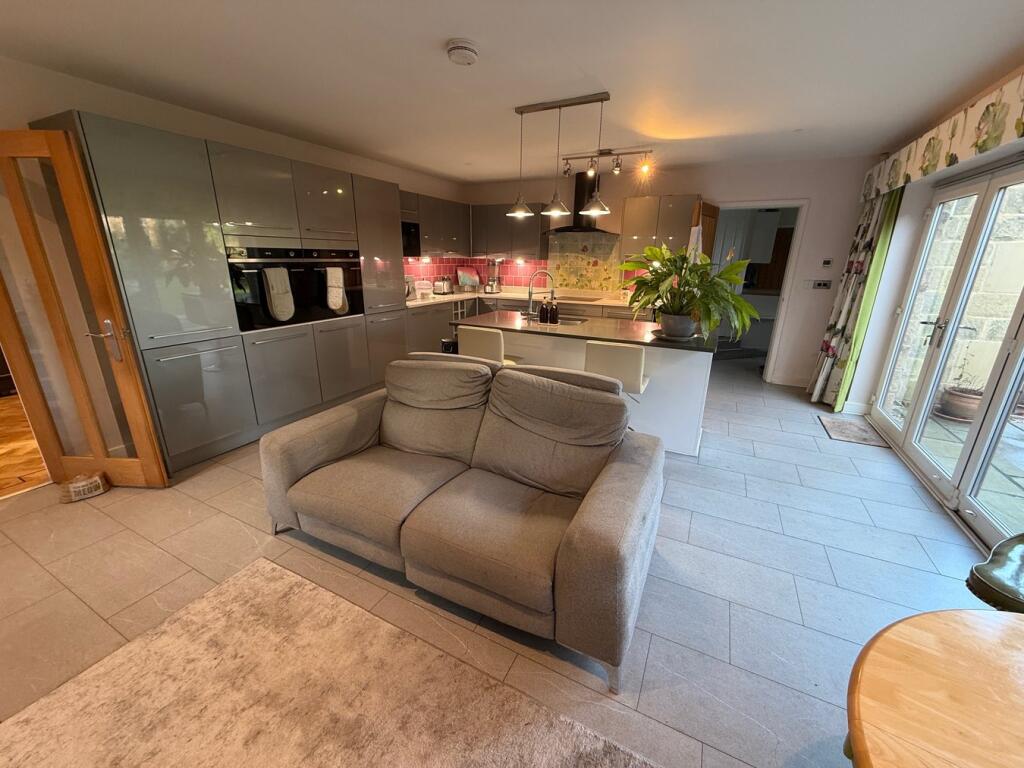 Additional image 14 of Gilstead Lane, Bingley, BD16