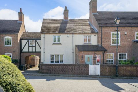 Mews Cottage, St. Stephens Mews, York YO26