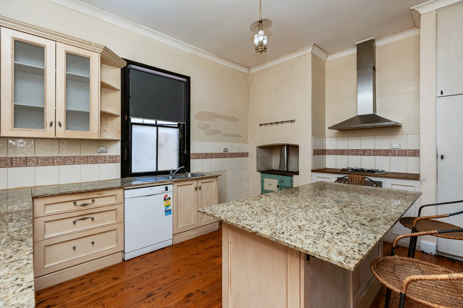26 Elizabeth Street, Junee NSW 2663 photo 4