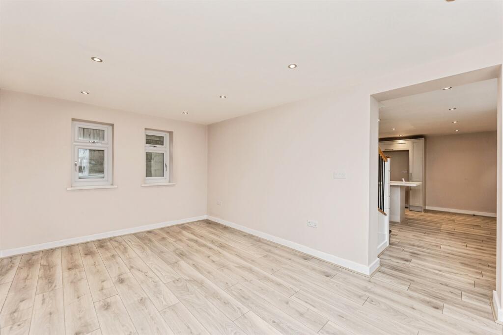 Additional image 4 of Moorside Road, Drighlington, Bradford