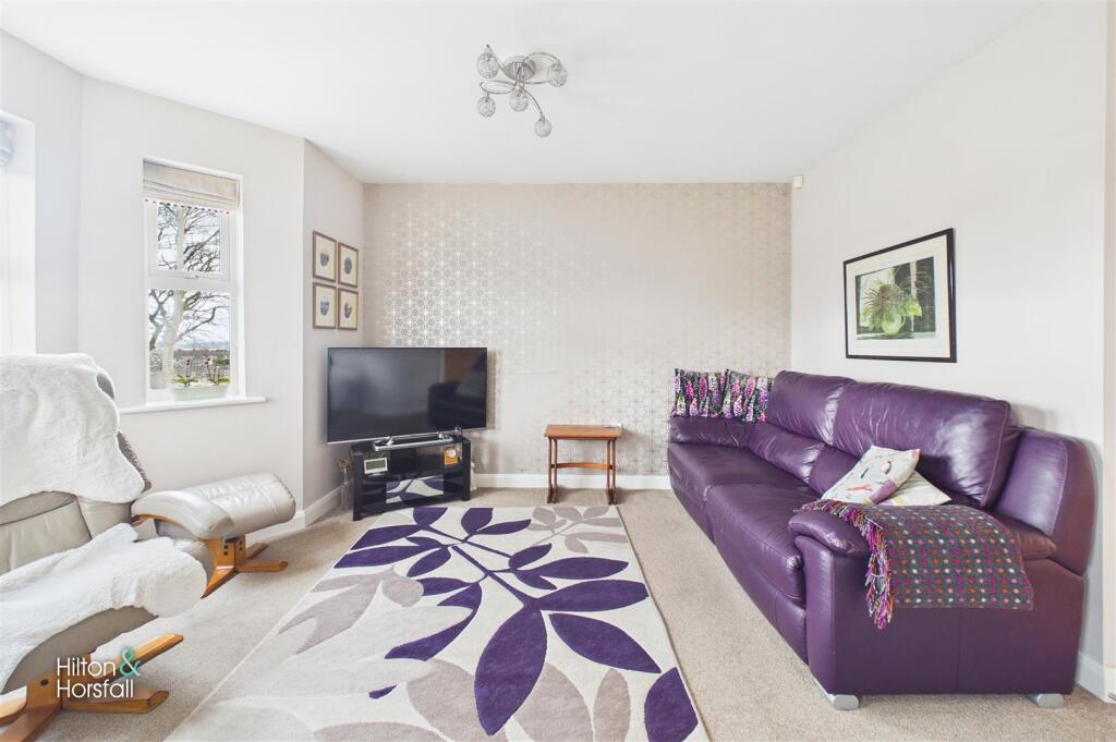 Castle Court, Colne photo 4