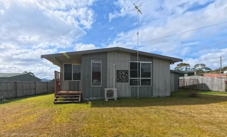 32 Counsel Street, Zeehan TAS 7469