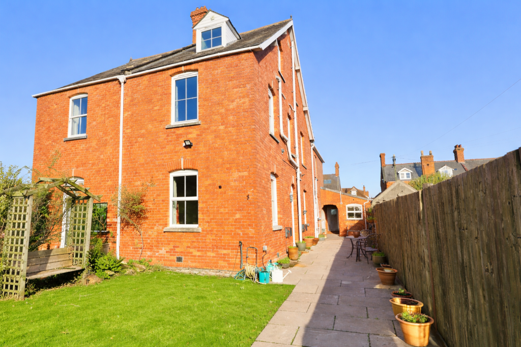 Central Wells