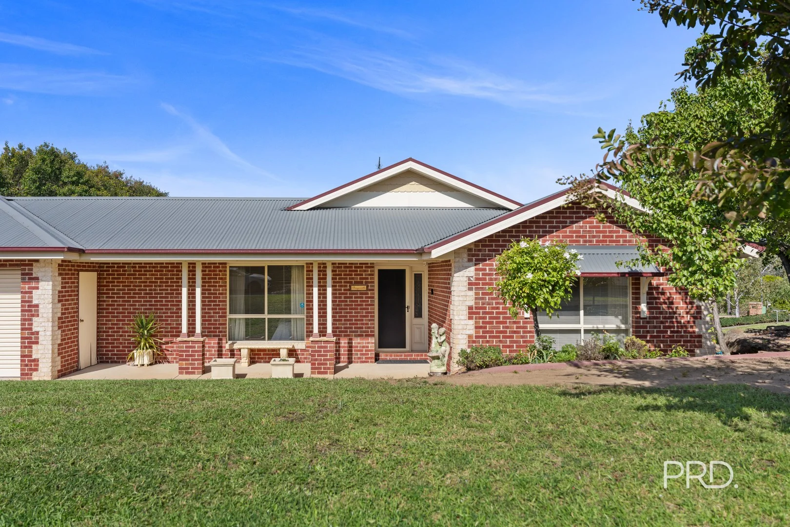 1 Roberts Way, Kooringal NSW 2650