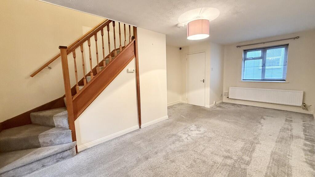 North Row, Warminster photo 2