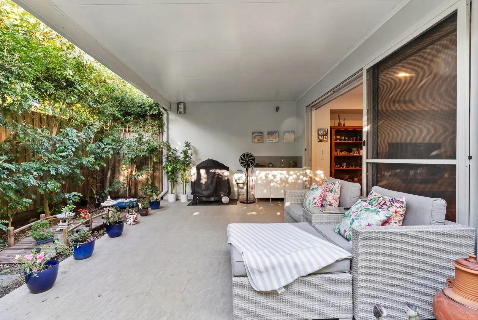 Additional image 4 of 2/17 Nankeen Avenue, Paradise Point QLD 4216