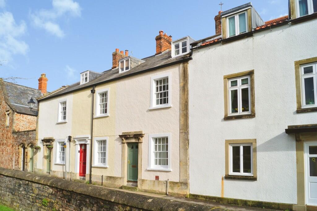 Priest Row, Wells