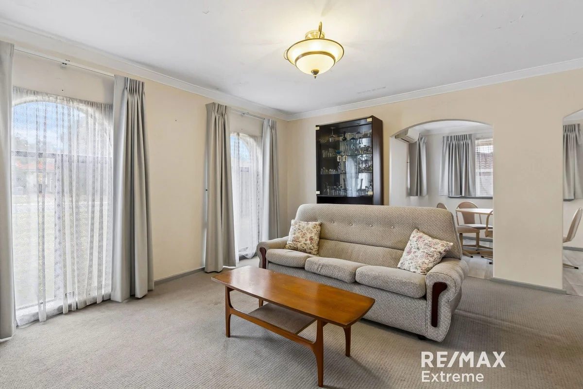 2 Nannatee Way, Wanneroo WA 6065 photo 3