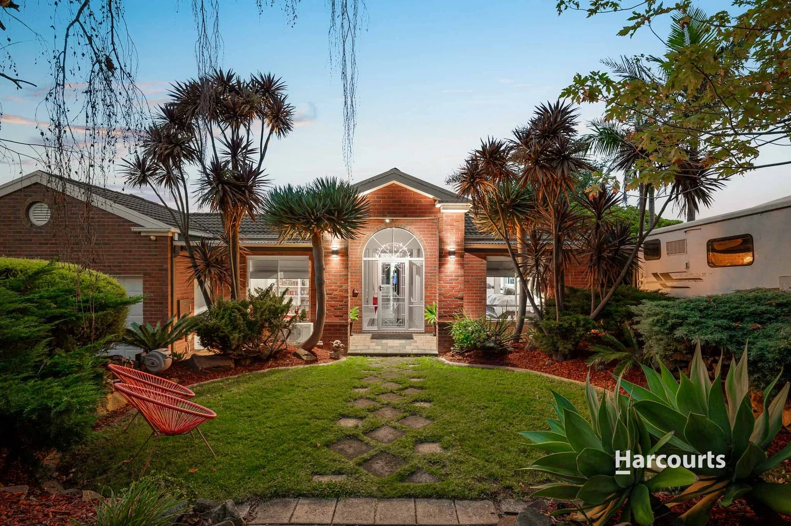 2 Fleming Terrace, Pakenham VIC 3810