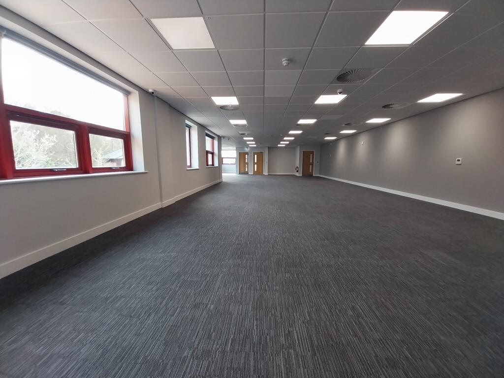 Additional image 10 of Unit D, Bradford Business Park, Canal Road, Bradford, BD1 4SJ