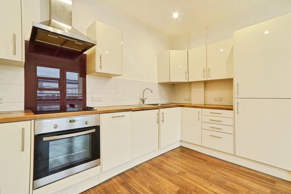 Dockfield Terrace, Shipley photo 4
