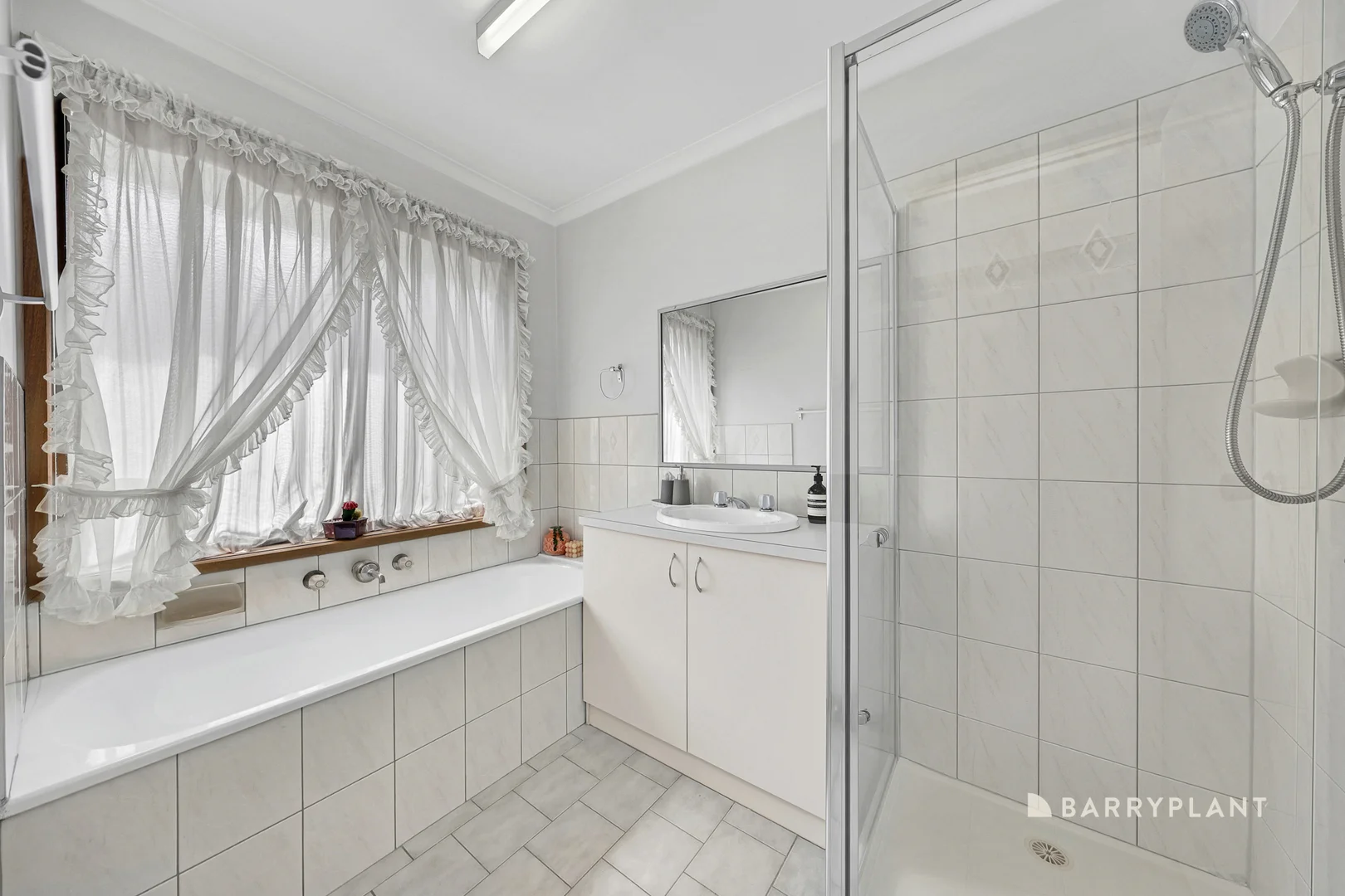 Additional image 11 of 5 Berala Place, Mill Park VIC 3082