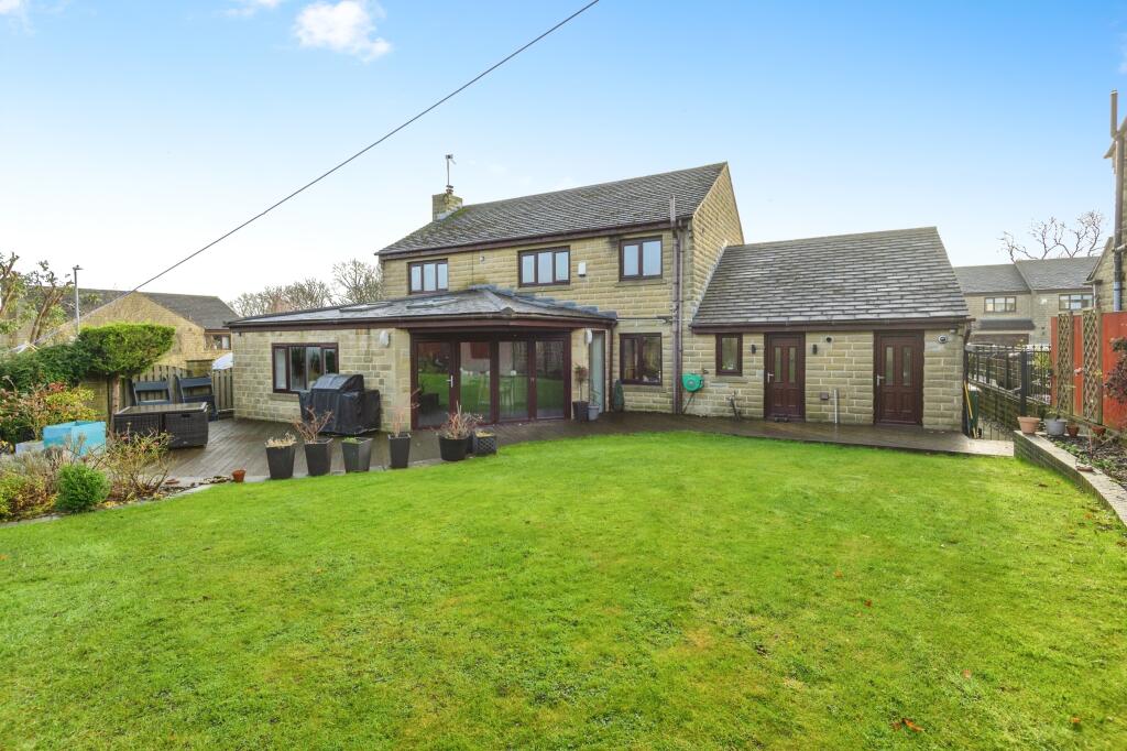 Scholes Lane, Cleckheaton, BD19