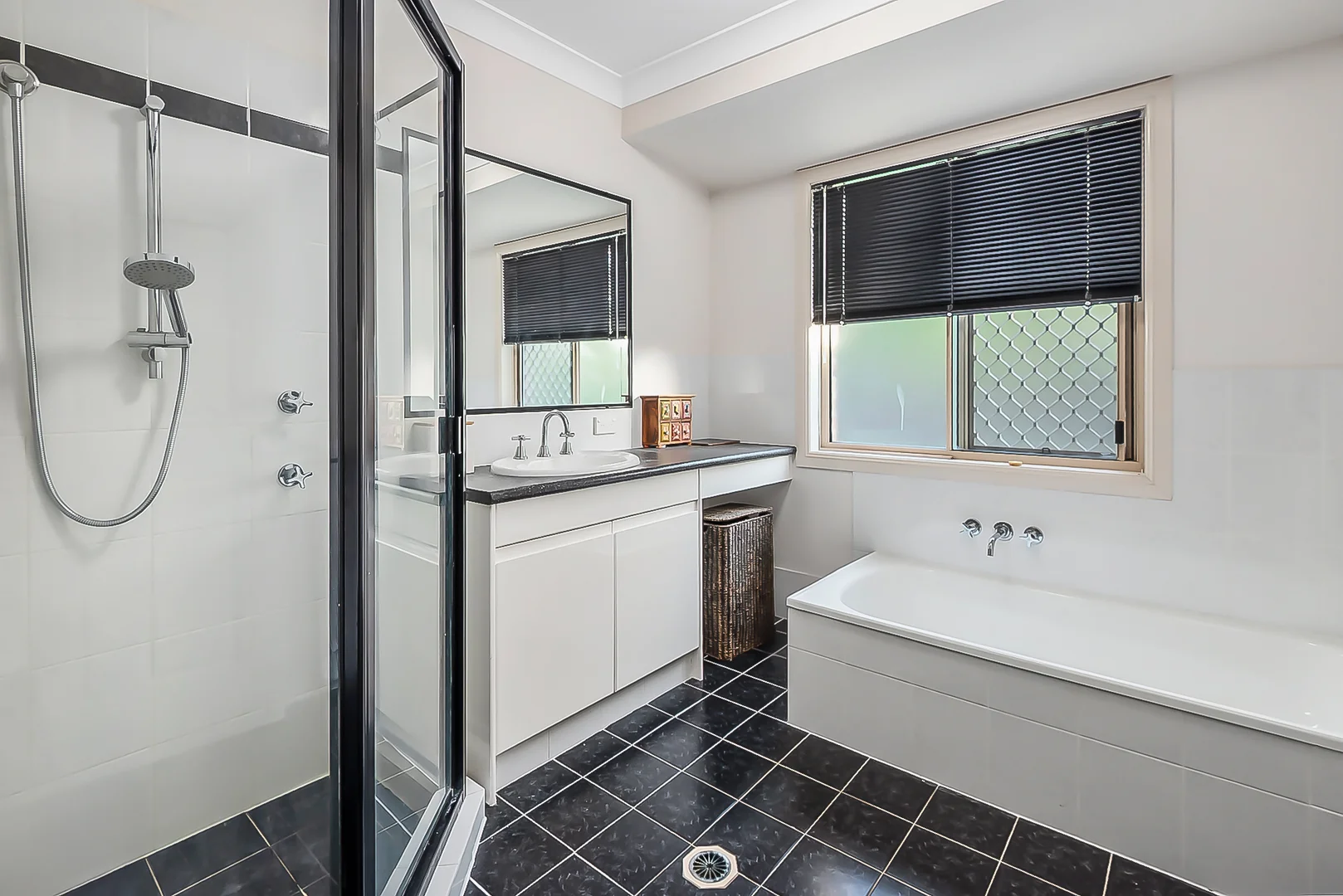 Additional image 6 of 13 Ryfield Road, Carrara QLD 4211