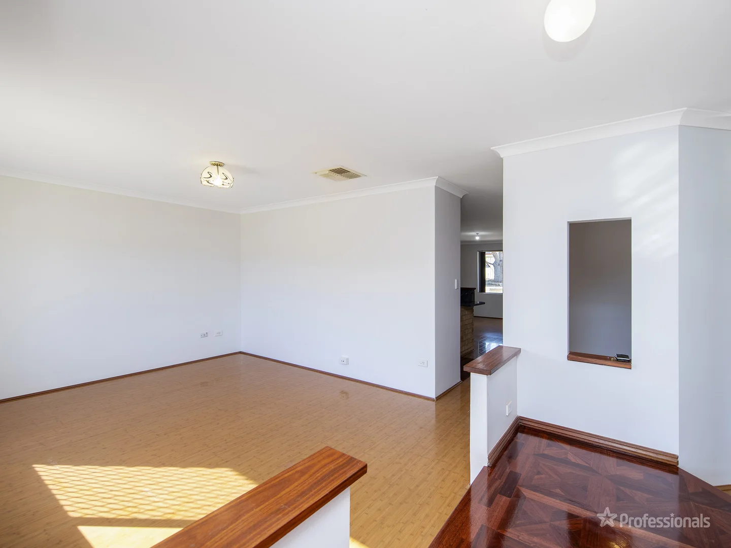 Additional image 8 of 11 Ellenbrae Place, Marangaroo WA 6064