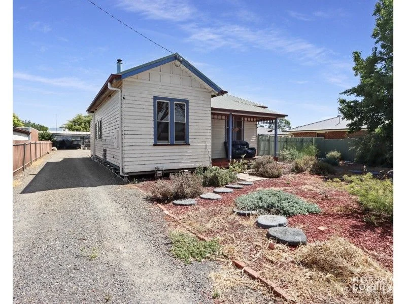 6 Remlaw Road, Horsham VIC 3400