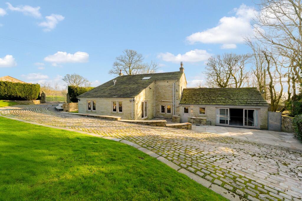 Additional image 40 of Hurst Lane, Rossendale, BB4 | 4/5 Bedroom Period Home With Stunning Views, Close to Rawtenstall