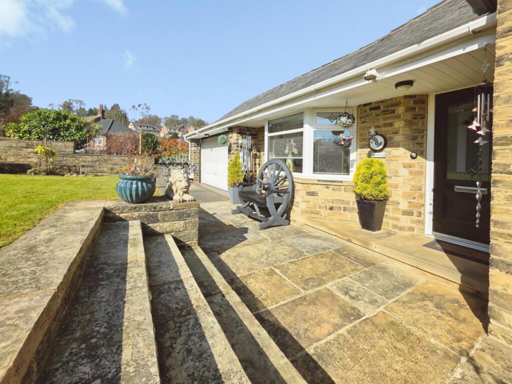 Roundwood Road, Baildon, BD17 7JZ photo 3