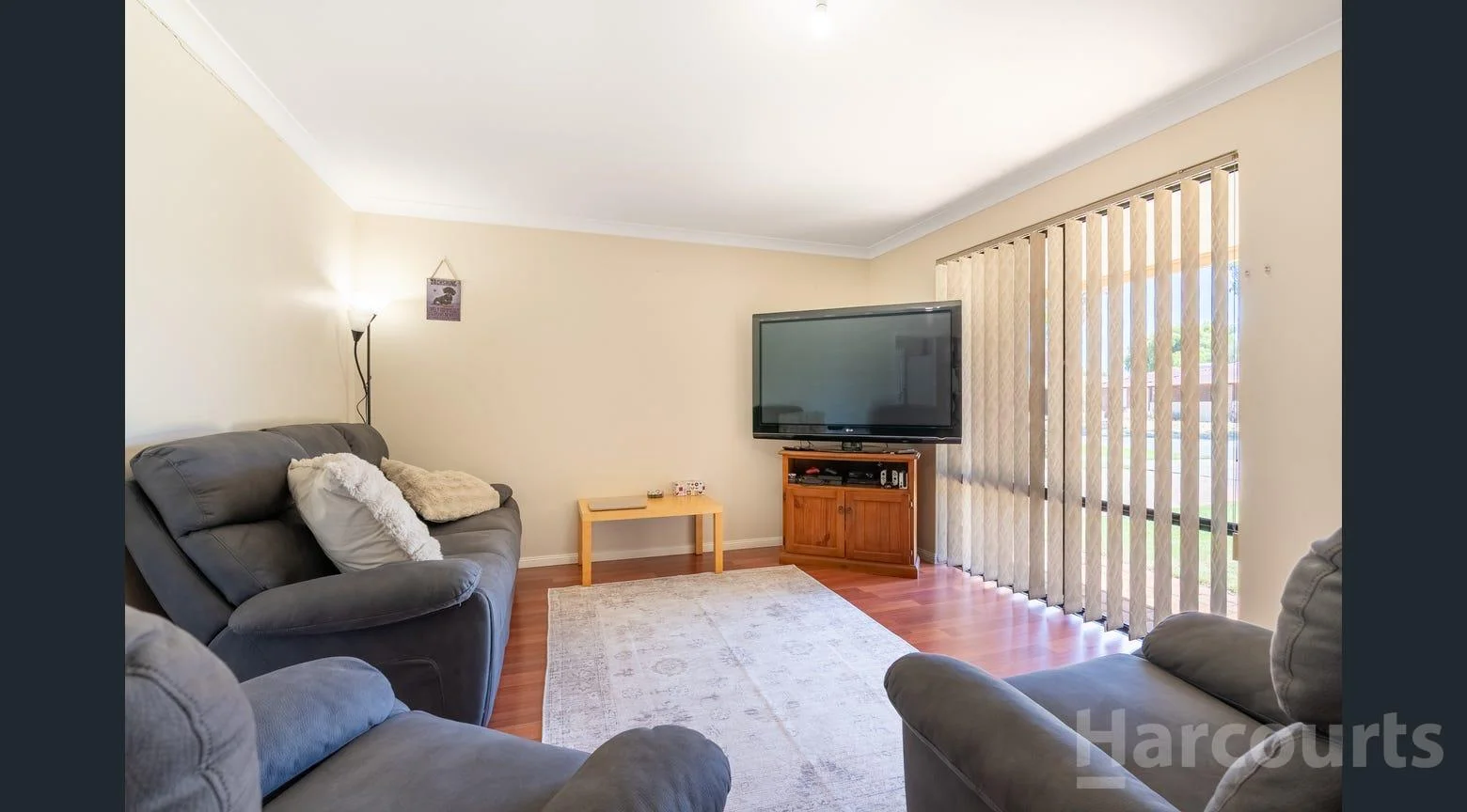 13 Holcombe Road, Warnbro WA 6169 photo 5