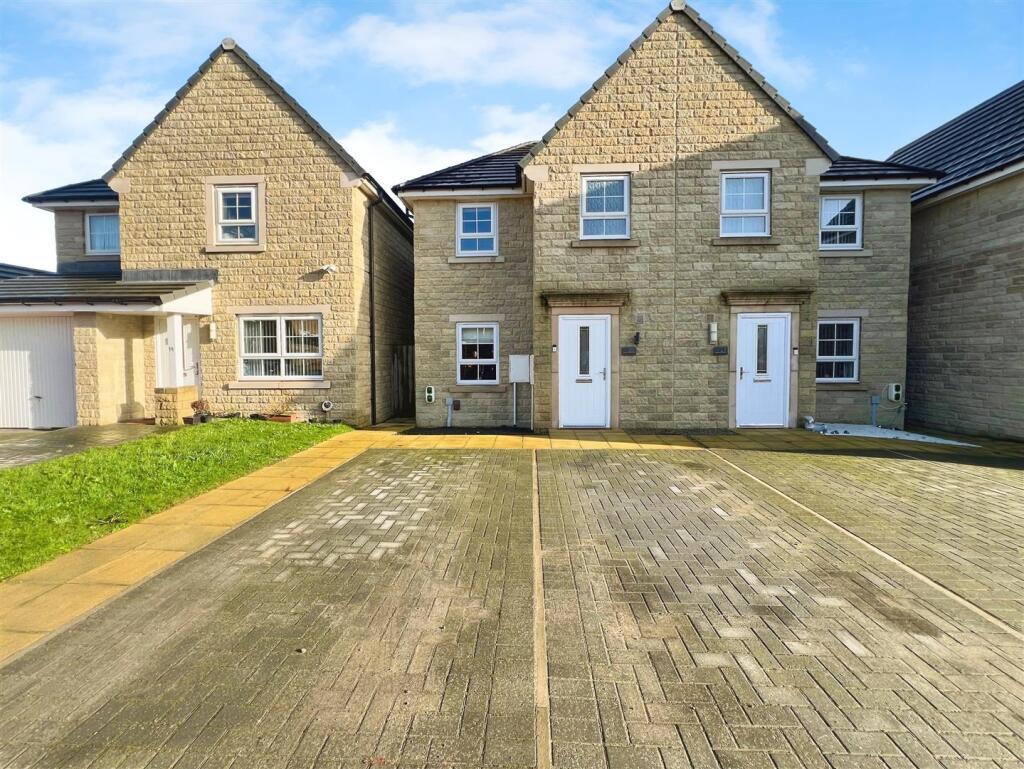Paddock Lane, Bradford, BD2 3FN
