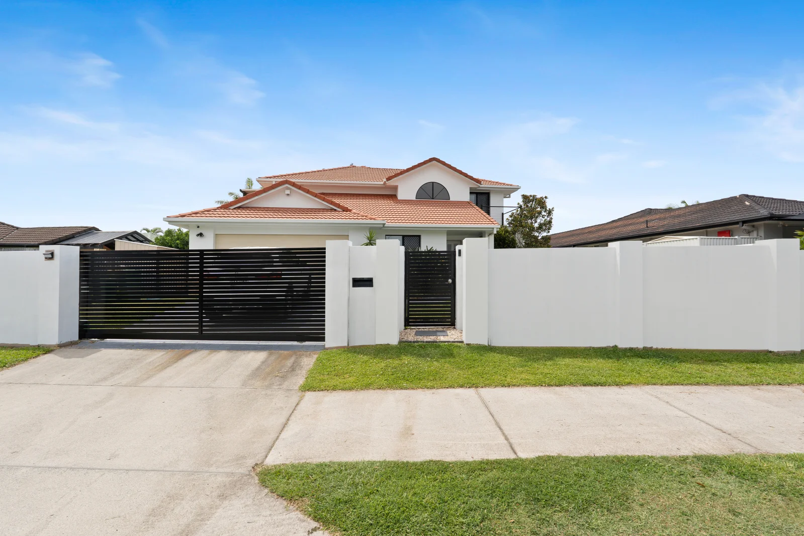 87 Honeyeater Drive, Burleigh Waters QLD 4220