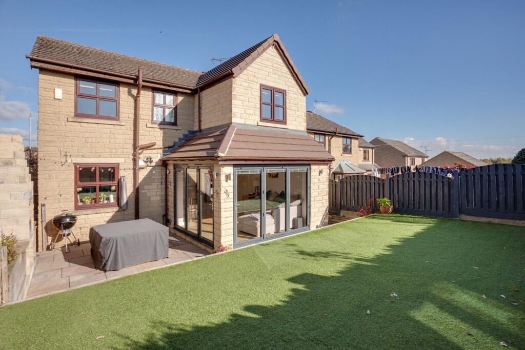 Additional image 2 of West End Drive, Cleckheaton, BD19