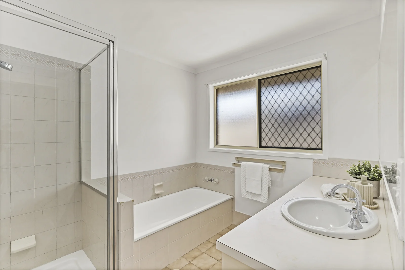 Additional image 20 of 15 Crenshaw Court, Parkwood QLD 4214