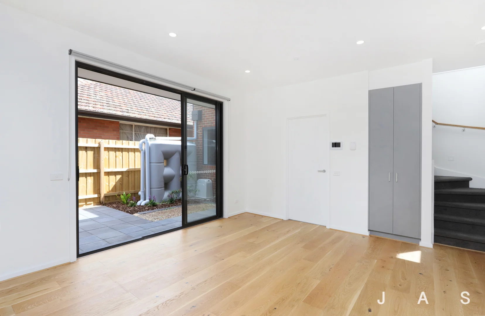 Additional image 2 of 1/6 Almond Avenue, Brooklyn VIC 3012