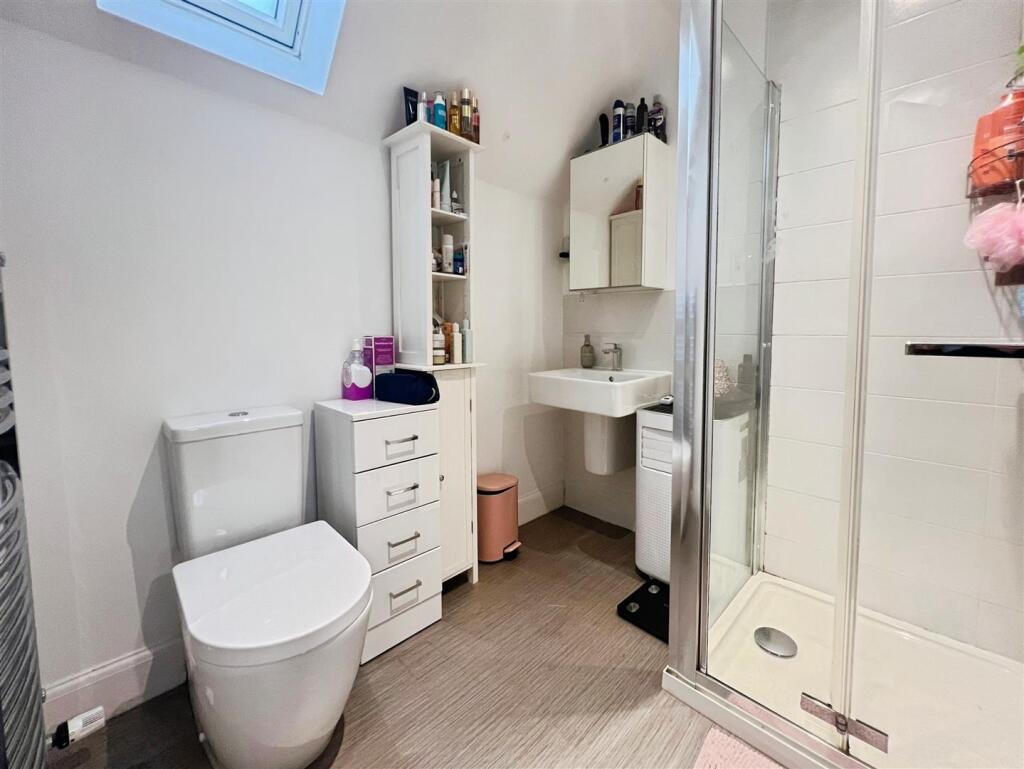 Additional image 16 of Brompton Drive, Bradford, BD10 0DW
