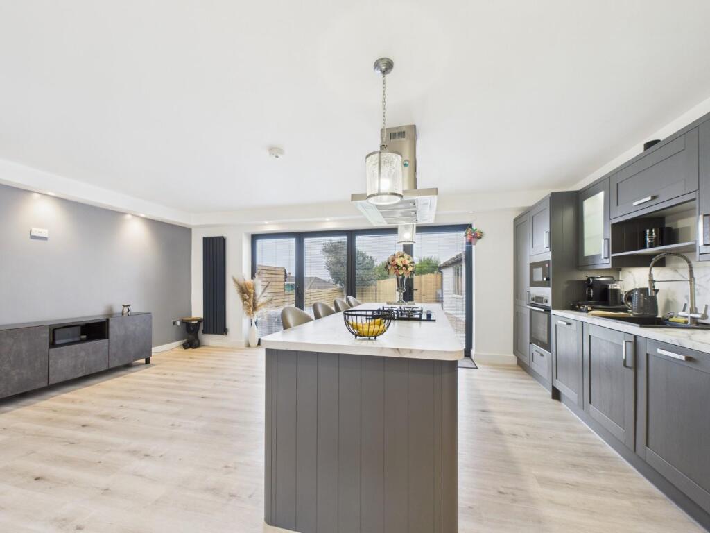 Additional image 7 of West View Close, Shipley