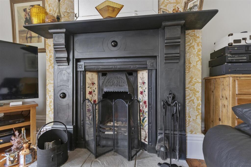 Wrose Road, Bradford photo 5