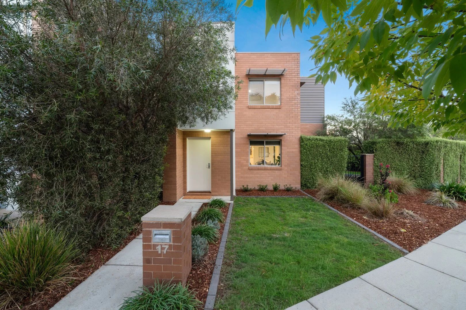 17 Proud Street, Forde ACT 2914 photo 2