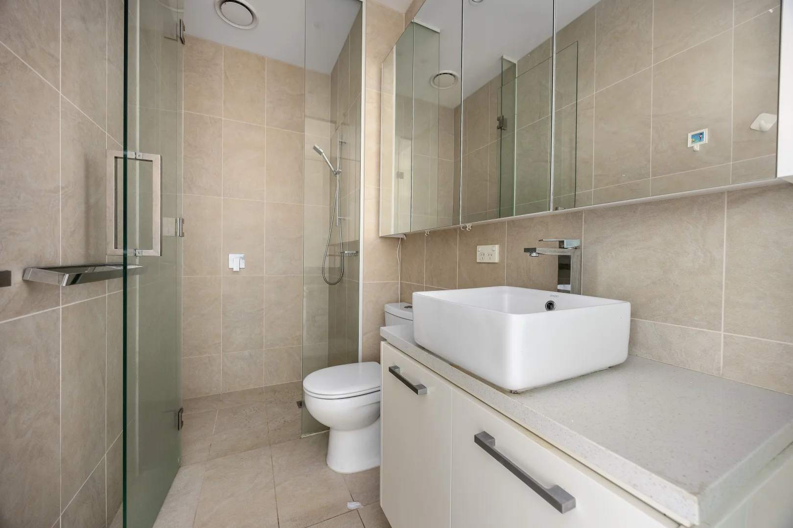612/435 Nepean Highway, Frankston VIC 3199 photo 4