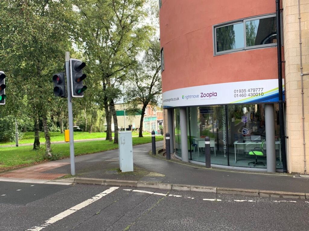 Unit B, Park 5, Yeovil, BA20 1AP