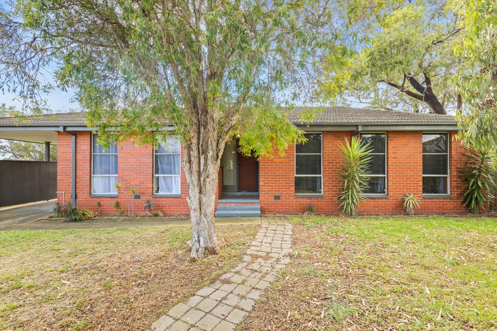 13 Armstrong Court, Whittington VIC 3219