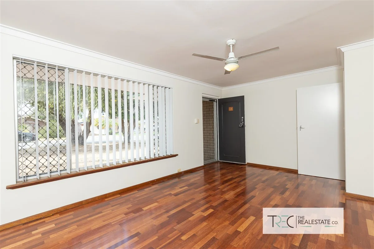 23 Kingsbridge Way, Warnbro WA 6169 photo 2