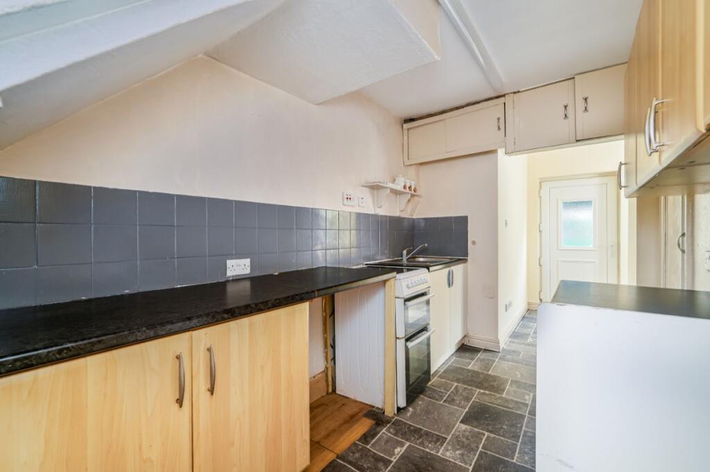 Additional image 7 of Threshfield Crescent, Birkenshaw
