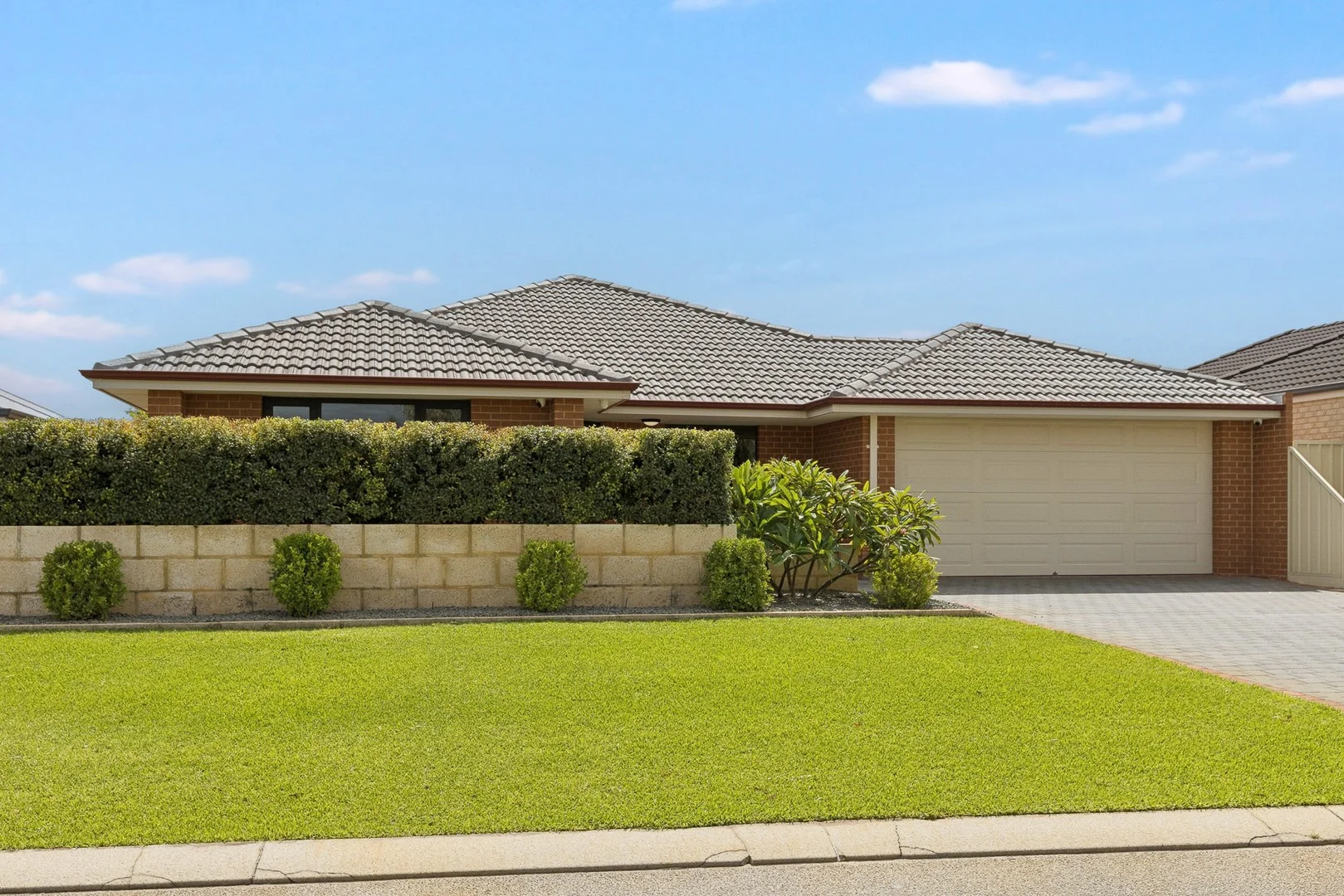 37 Pamplona Boulevard, Port Kennedy WA 6172