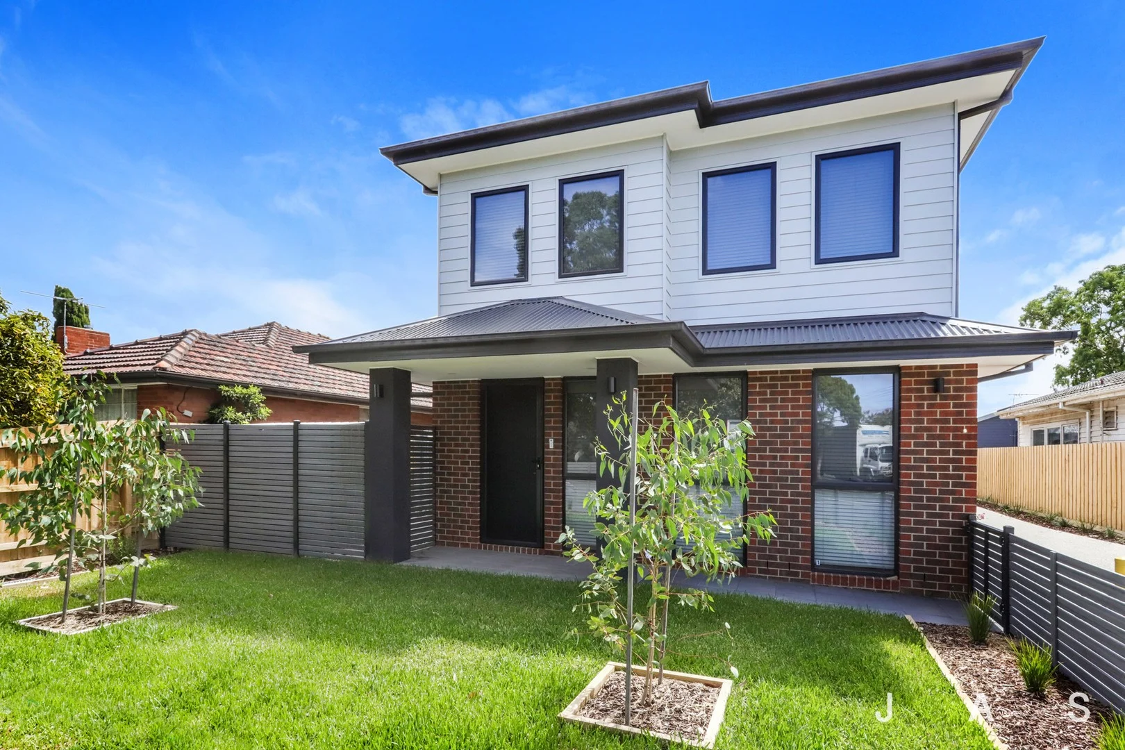 1/6 Almond Avenue, Brooklyn VIC 3012