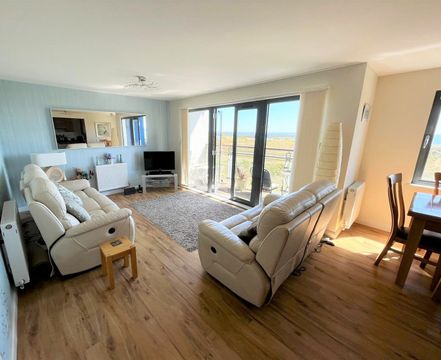 St Margarets Court, Maritime Quarter, Swansea SA1