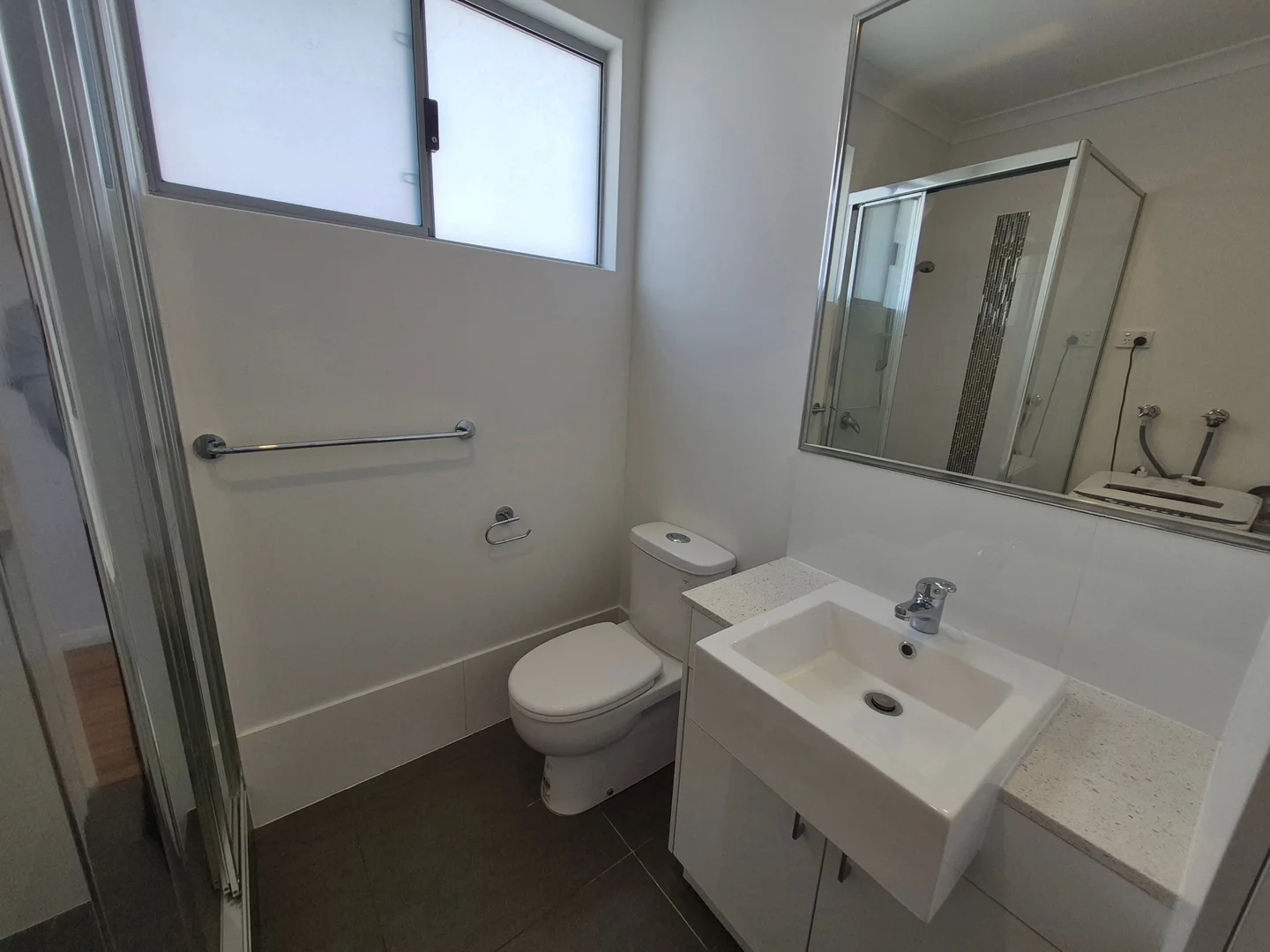 Additional image 18 of unit 5/360 Hardey Road, Cloverdale WA 6105