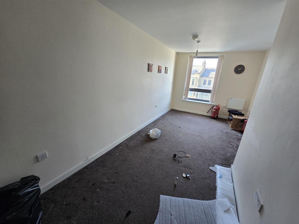 Additional image 70 of 88 Otley Road, Shipley, West Yorkshire, BD18