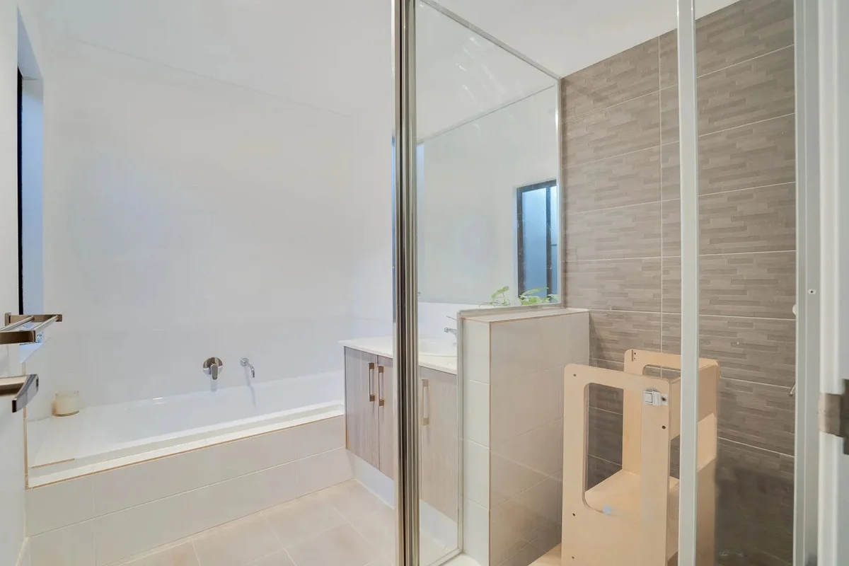 Additional image 14 of 148 Lyon Road, Aubin Grove WA 6164