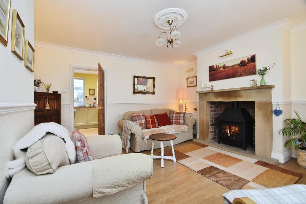 Rocklands Place, Baildon, Shipley