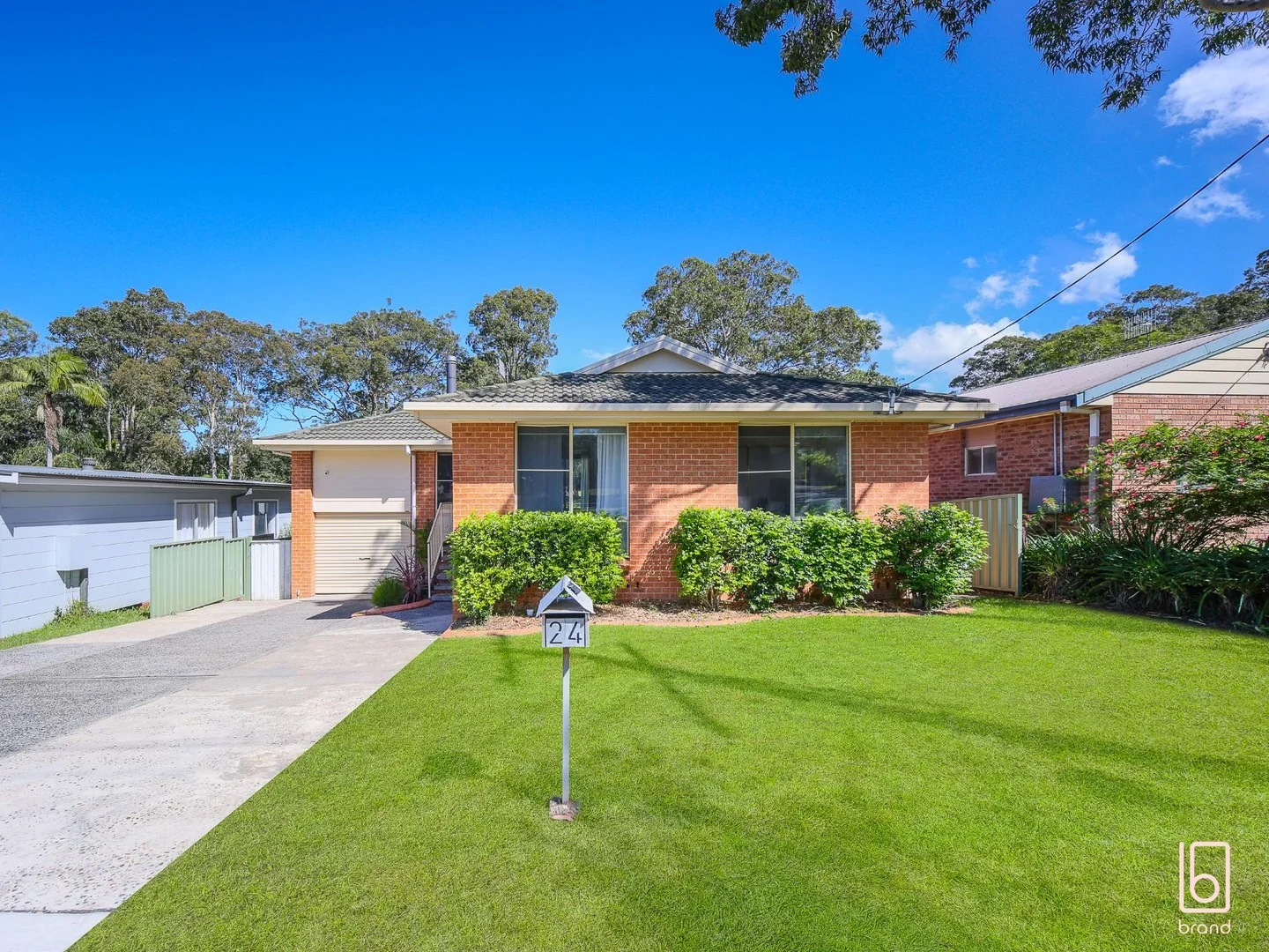 24 Minnamurra Road, Gorokan NSW 2263