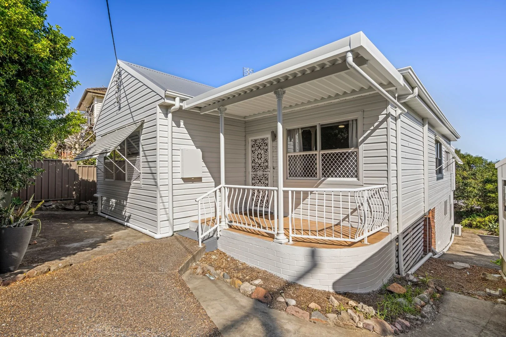 54 Ocean Street, Dudley NSW 2290