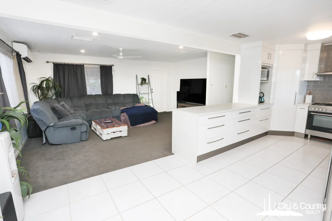 45 Indigo Crescent, Mount Isa QLD 4825 photo 3