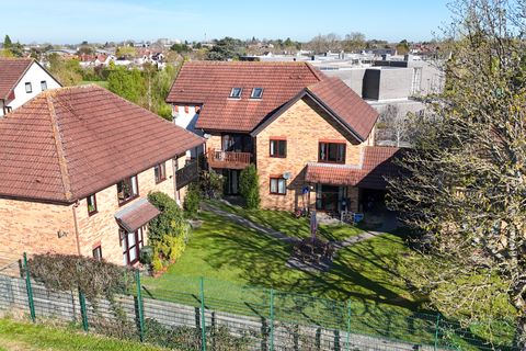 Joan Lawrence Place, Headington, Oxford OX3